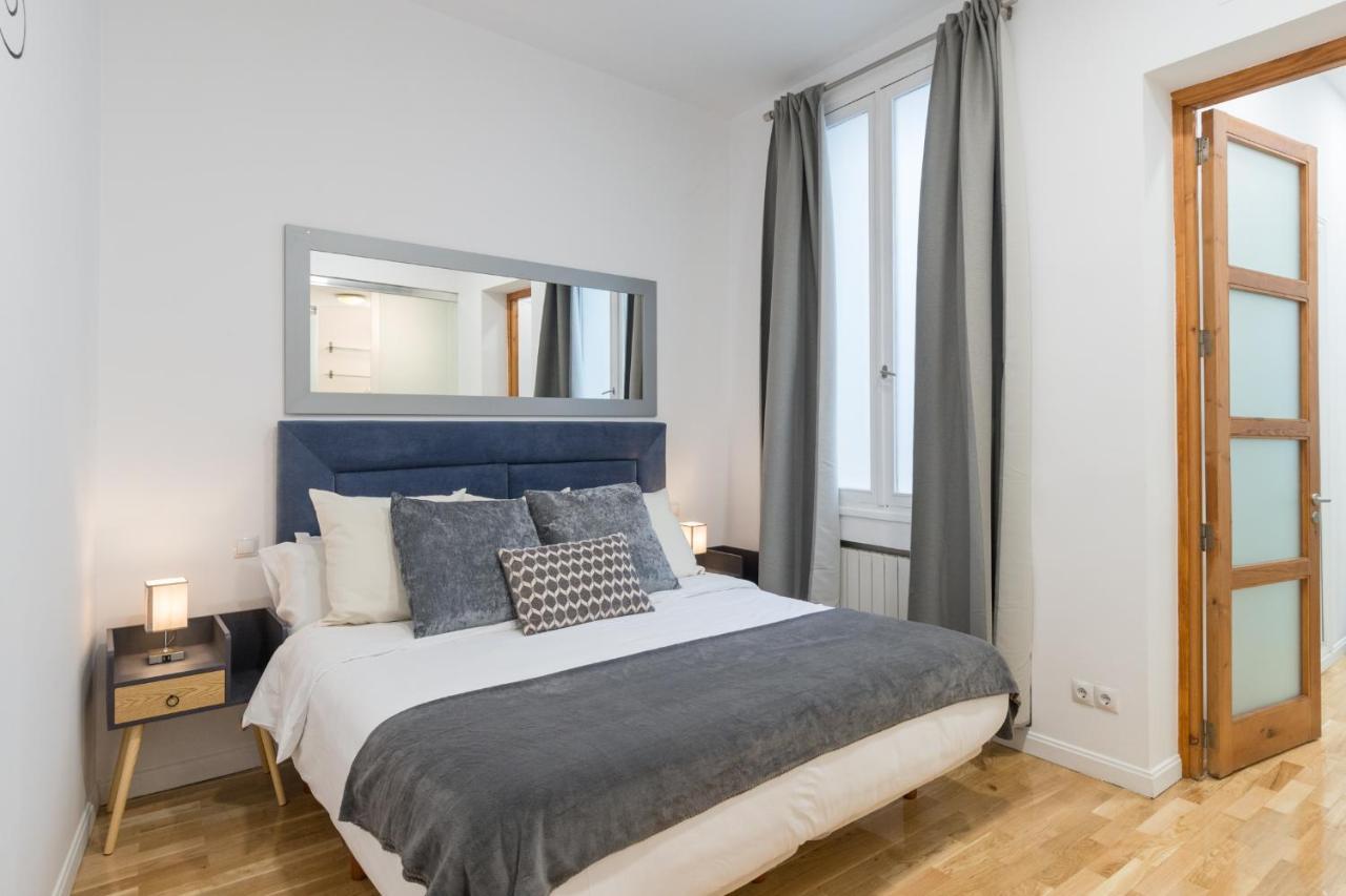 Vip Puerta Del Sol, By Monaro***** Appartement Madrid Buitenkant foto