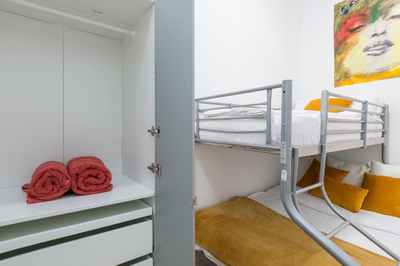 Vip Puerta Del Sol, By Monaro***** Appartement Madrid Buitenkant foto